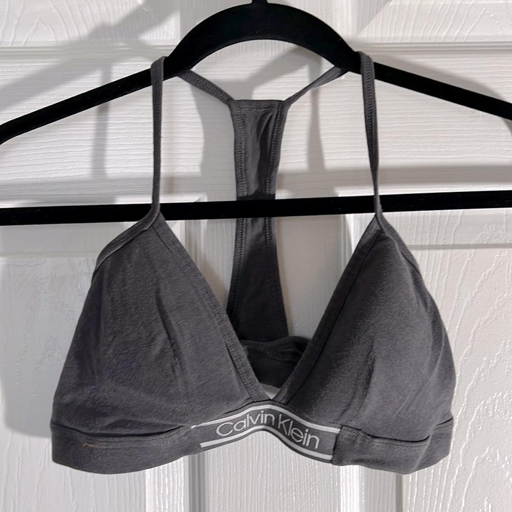 Calvin Klein Sports Bra Medium